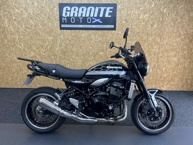 KAWASAKI Z900