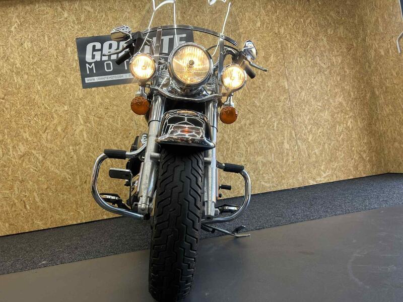 HARLEY-DAVIDSON Softail