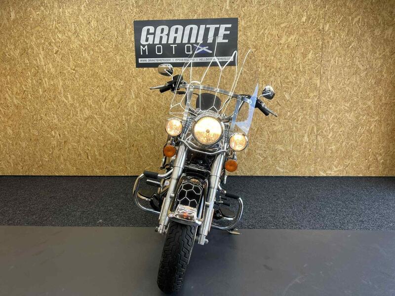 HARLEY-DAVIDSON Softail