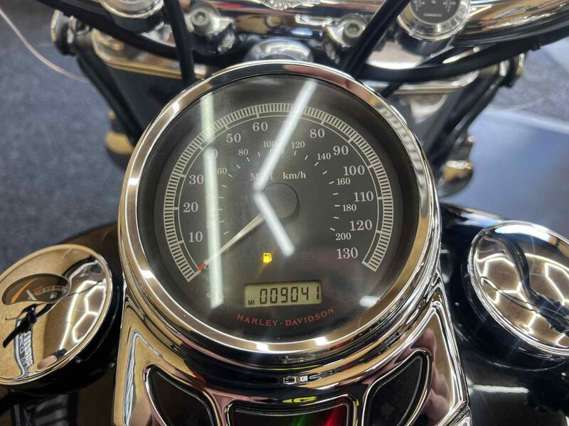 HARLEY-DAVIDSON Softail