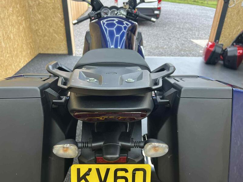 TRIUMPH SPRINT GT 1050