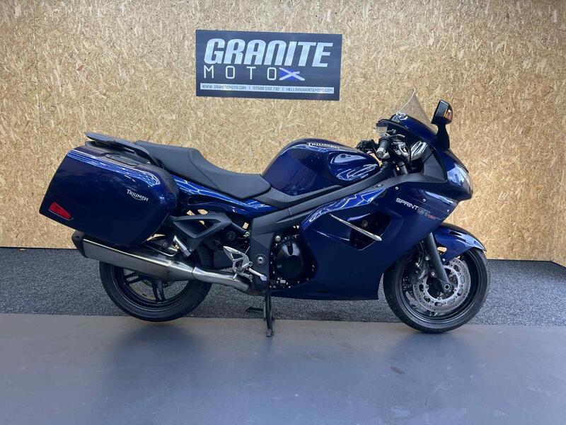 TRIUMPH SPRINT GT 1050