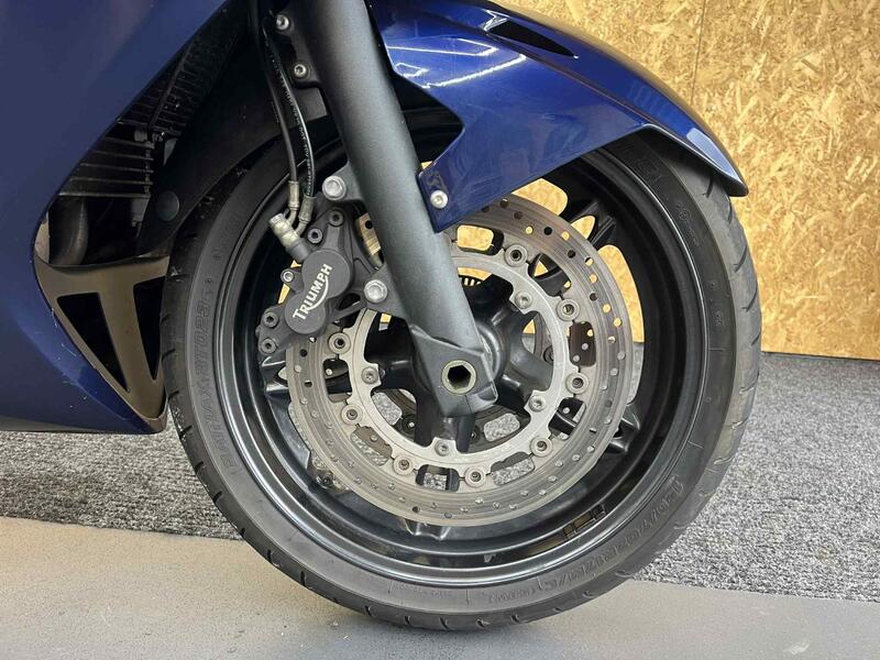 TRIUMPH SPRINT GT 1050