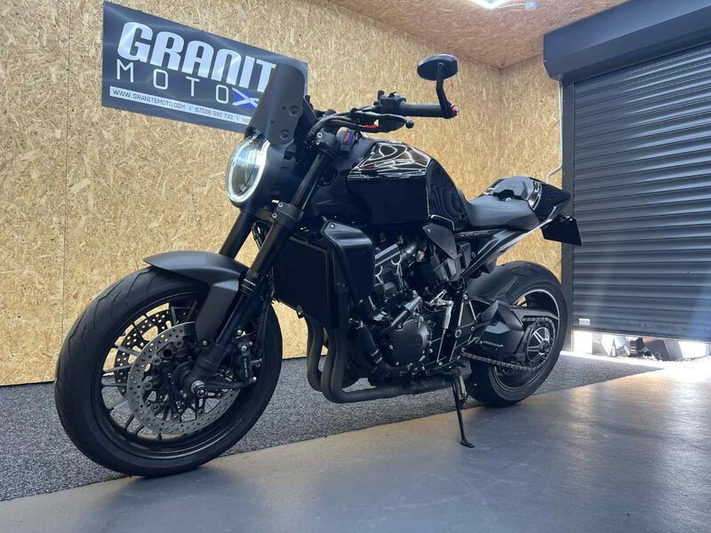 HONDA CB1000R