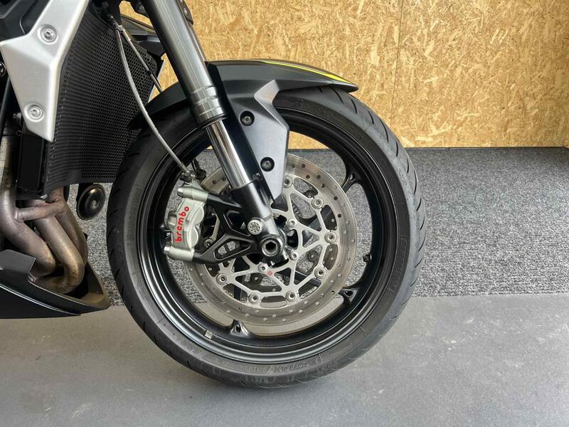 TRIUMPH STREET TRIPLE 765
